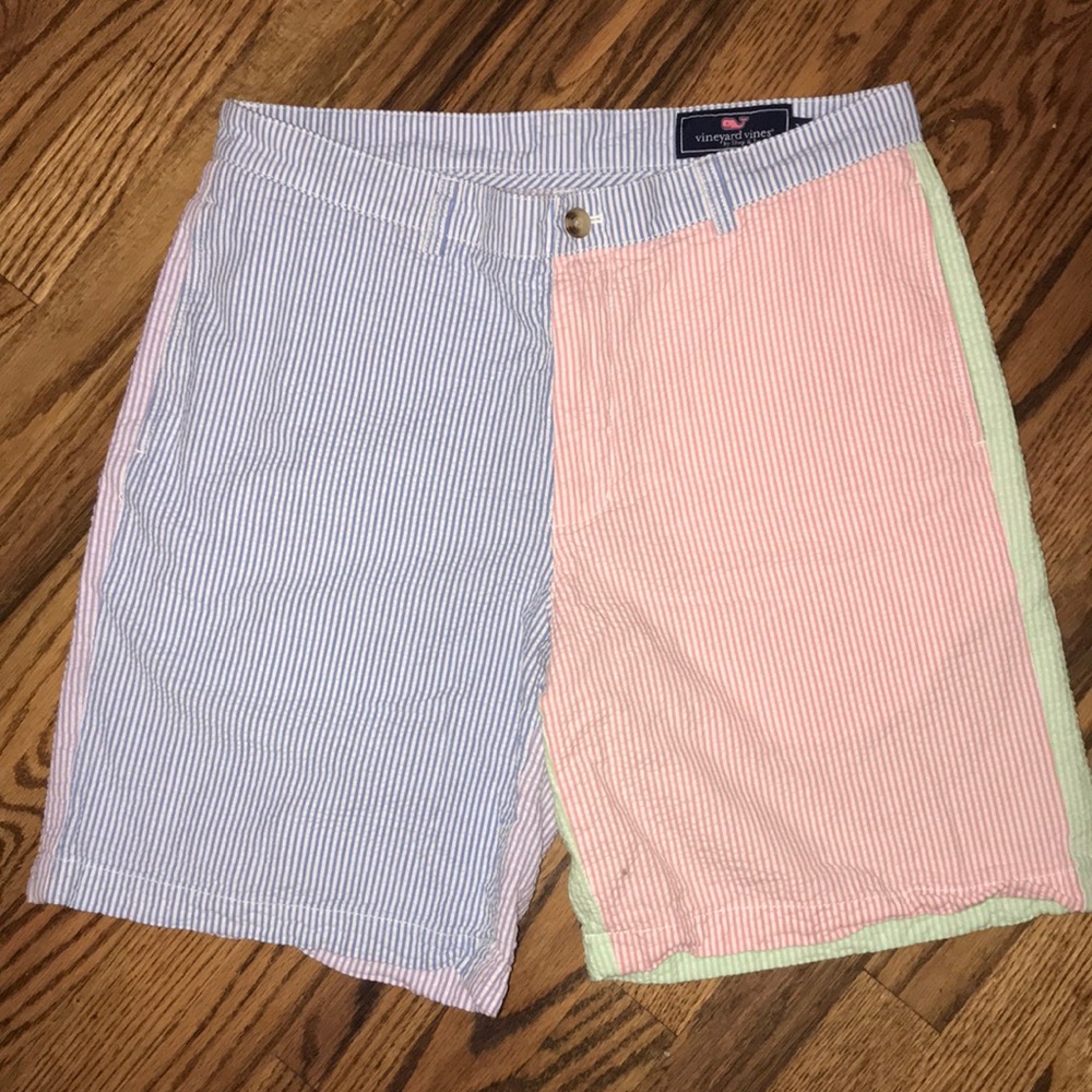 Vineyard Vines size 34 seersucker shorts